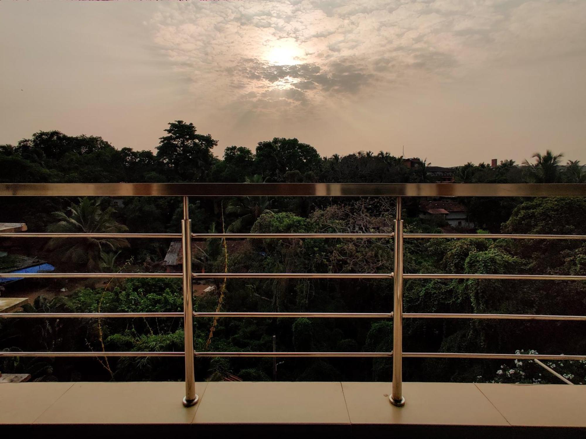 Ivy Retreat- Serviced Apartments Baga Ngoại thất bức ảnh