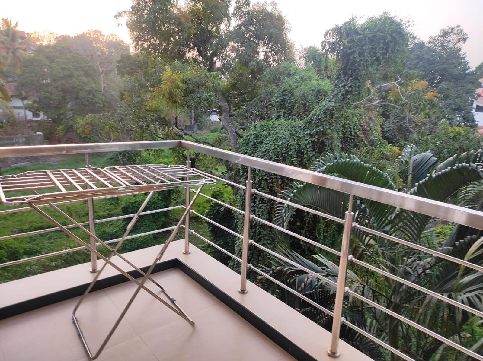 Ivy Retreat- Serviced Apartments Baga Ngoại thất bức ảnh